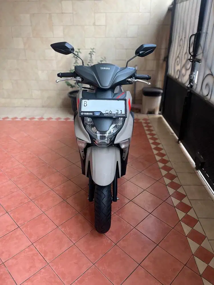 KM 7RB! YAMAHA GEAR ULTIMA HYBRID SOLID 12 TAHUN 2026