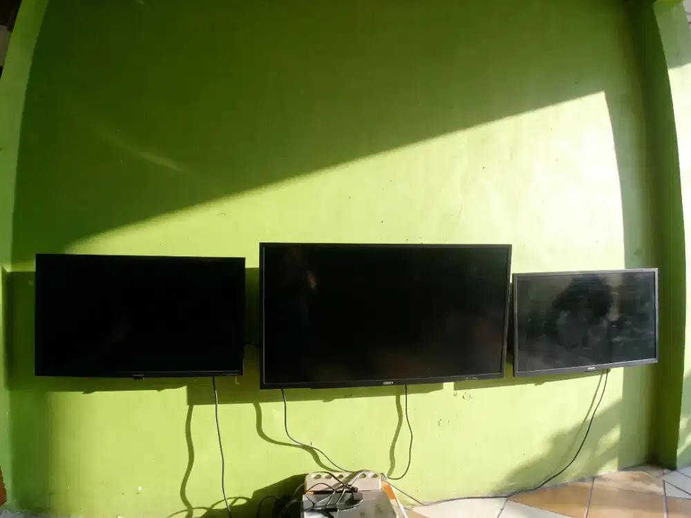 AQUA TV  32 inc AQT32K70M ,Miracast ,HD Ready ,Auto volume |