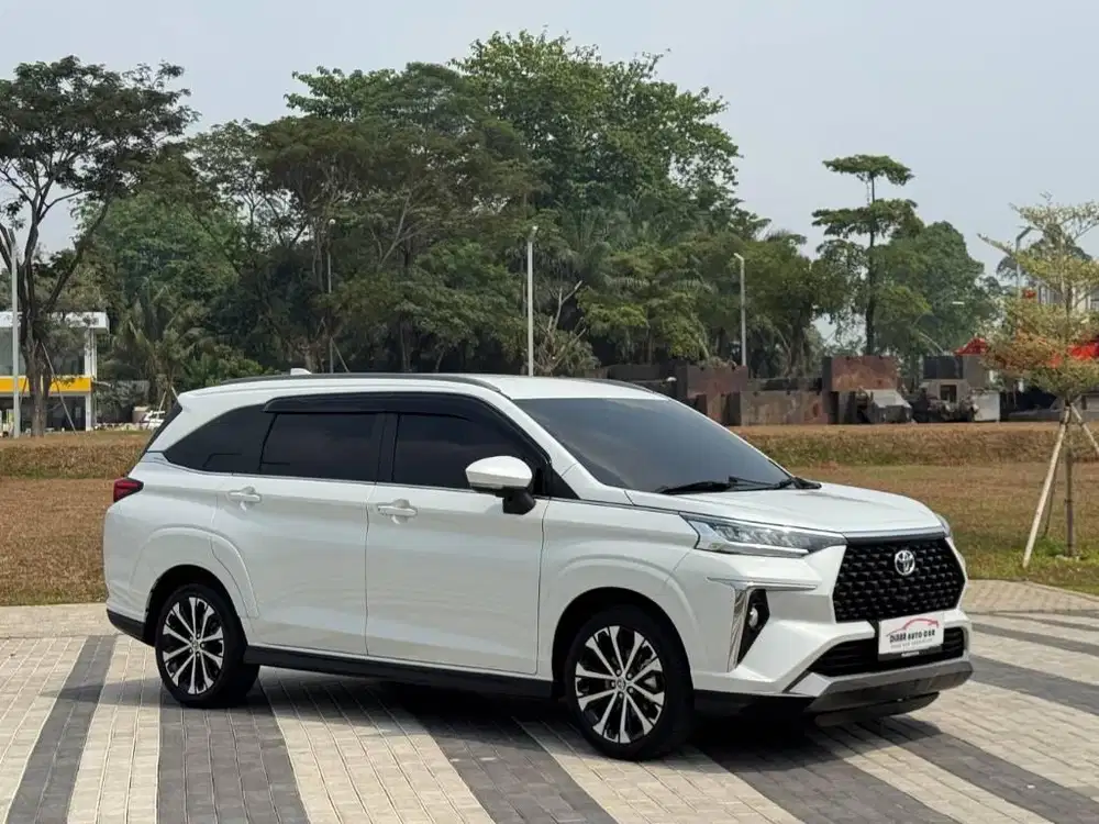 Toyota Veloz Q AT 2025
