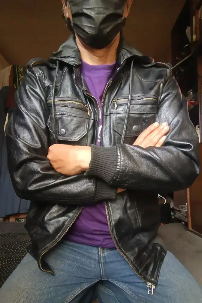 Jaket Kulit Hoodie Size M