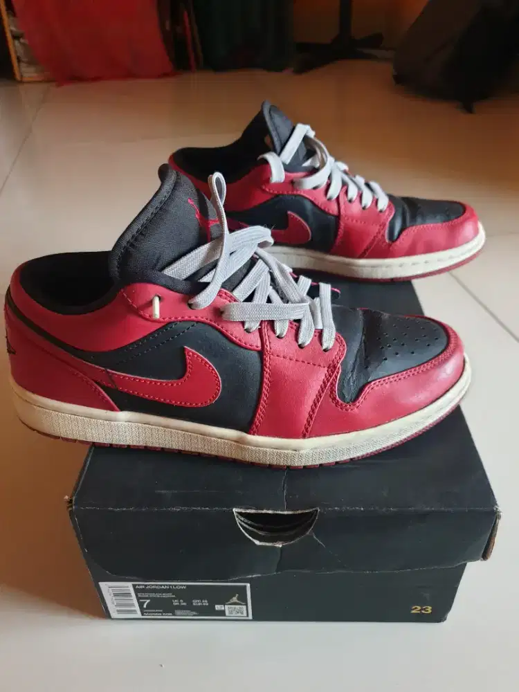 Nike air jordan low