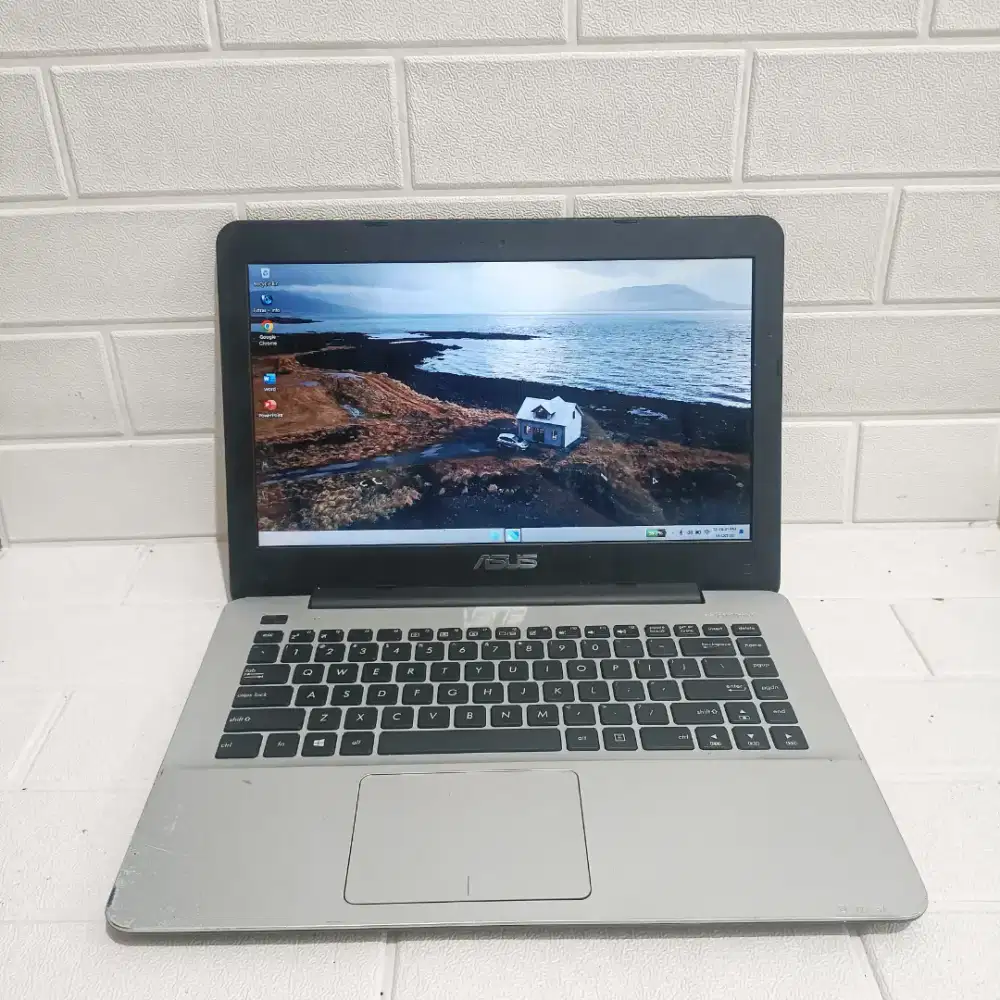 Asus A455L Core i3-5005U DualVGA RAM 8GB SSD 128GB Layar 14HD 2jam