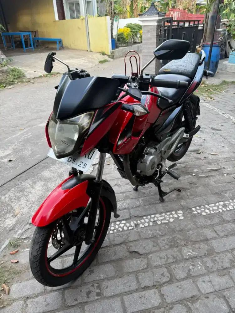 Bajaj Pulsar THN 2012 plat L Surabaya
