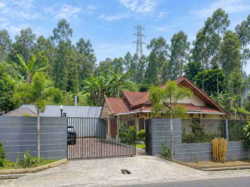 DIJUAL – Tanah 2.171 m² Pinggir Jalan Raya, View Pegunungan Garut
