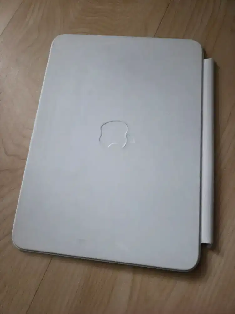 Magic keyboard folio ipad A16 (gen 10 dan 11)