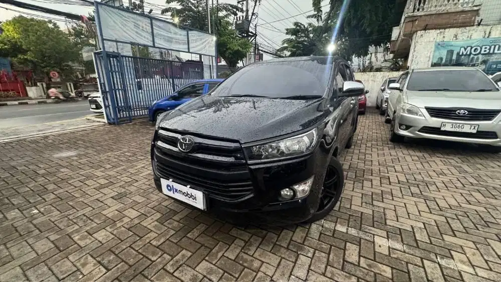 KIJANG INNOVA 2.0 V BENSIN MATIC 2016