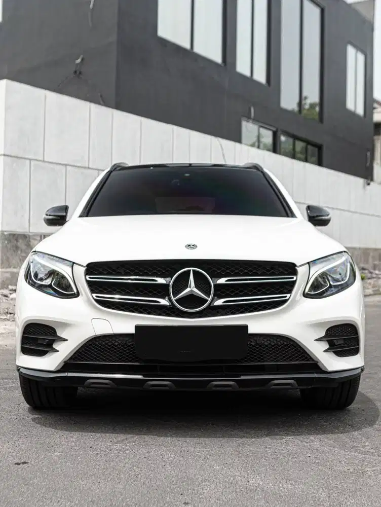 Mercedes-Benz GLC200 Night Edition 2020 – Harga 428 Juta