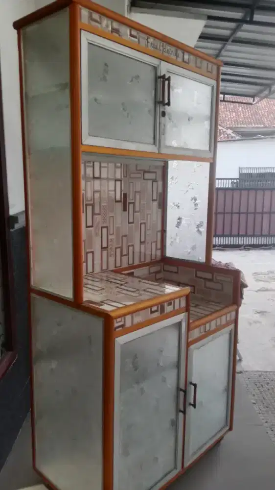 Lemari Piring Aluminium