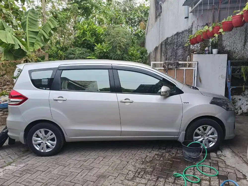 Dijual mobil Suzuki Ertiga GX manual 2018 tangan pertama
