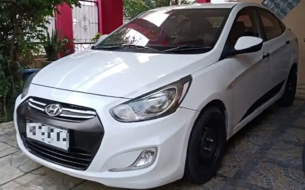 Hyundai Excel 3 M/T 1400cc Putih, thn 2013