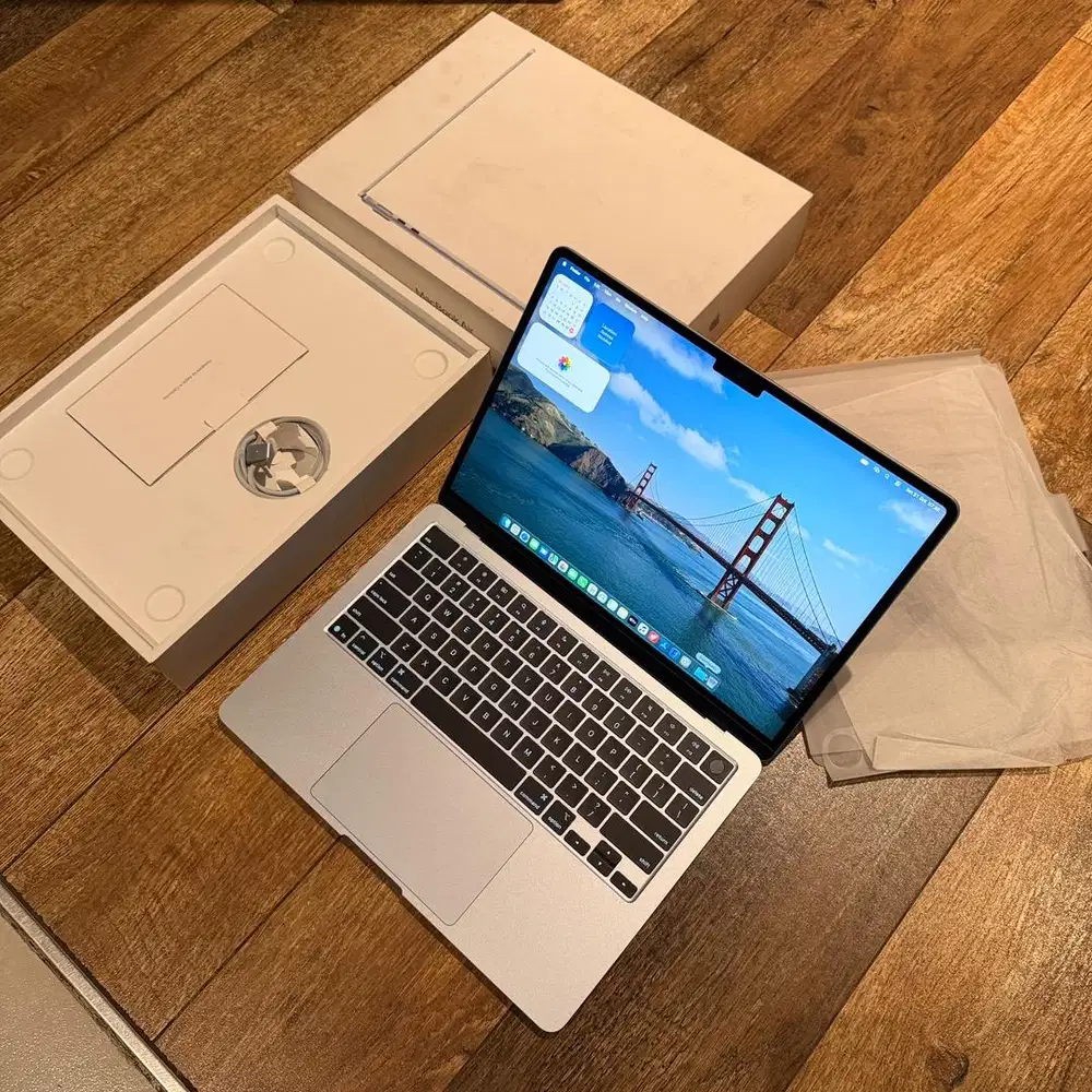 (iBox) Macbook Air M4 13 inch 16/256 Sky Blue Fullset CC 11 BH 100%