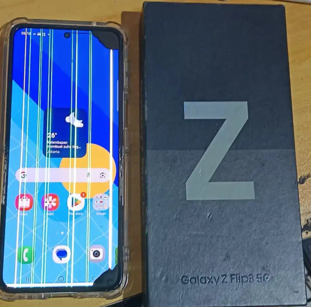 Samung z flup 3 5G ram 8/256