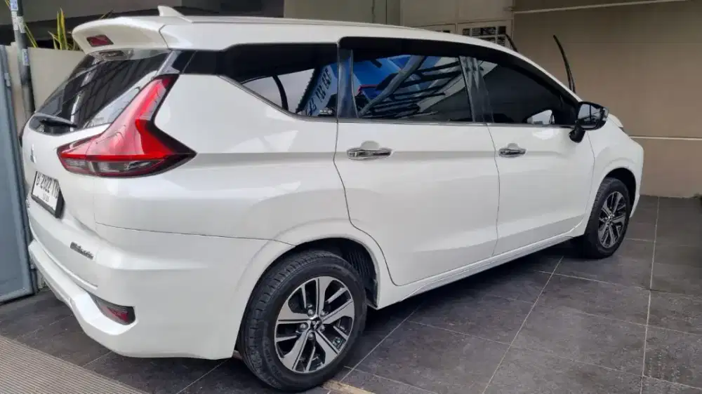 XPANDER ULTIMATE 2018 WHITE exWanita MULUS TRAWAT ISTMEWA