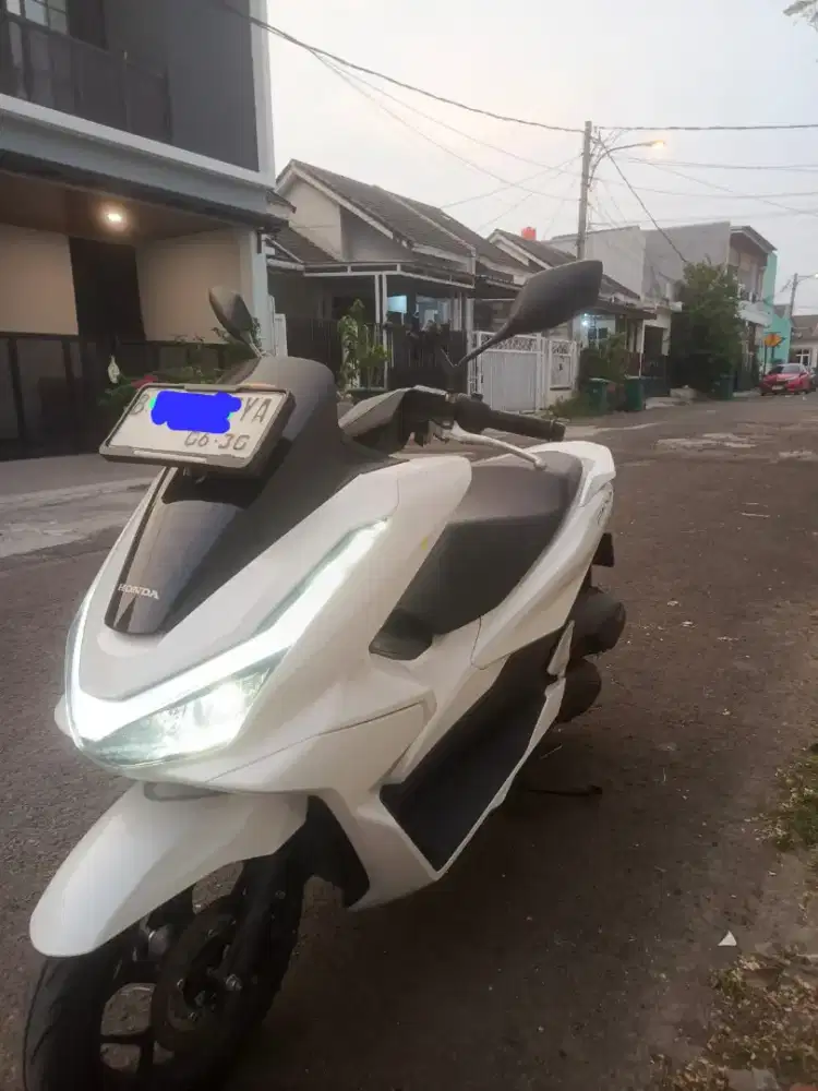 Honda PCX 160 CBS tahun 2025