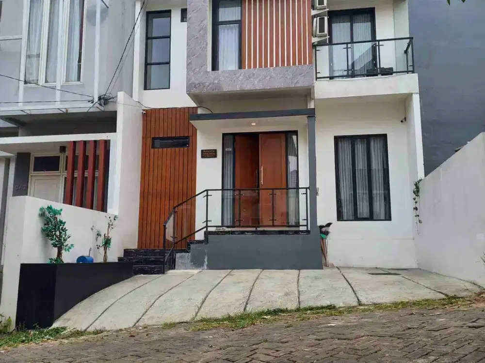 Villa private pool - lokasi di atas BNS Batu