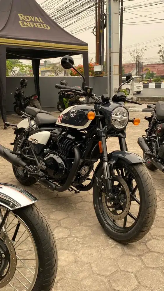 Royal Enfield Shotgun 650
