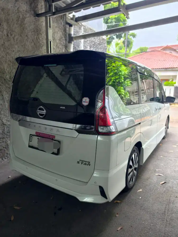 Nissan serena hws 2022 putih