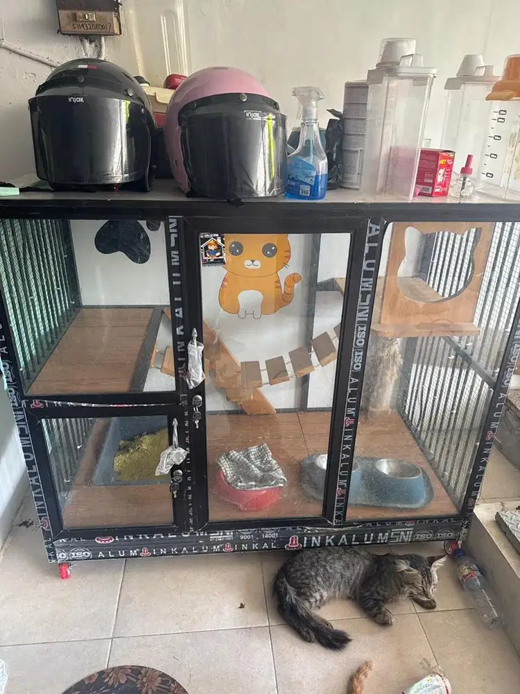 Kandang kucing baru , jarang dipakai