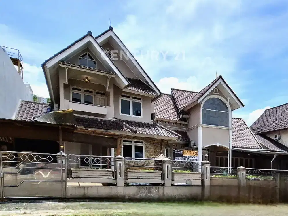 Jual CEPAT Rumah Gandeng, 2 Lt, Rp 5,4M (Luas=442m²),Lippo Krwc.