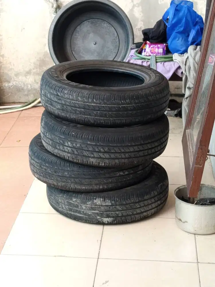 Ban bekas 165/70 R14