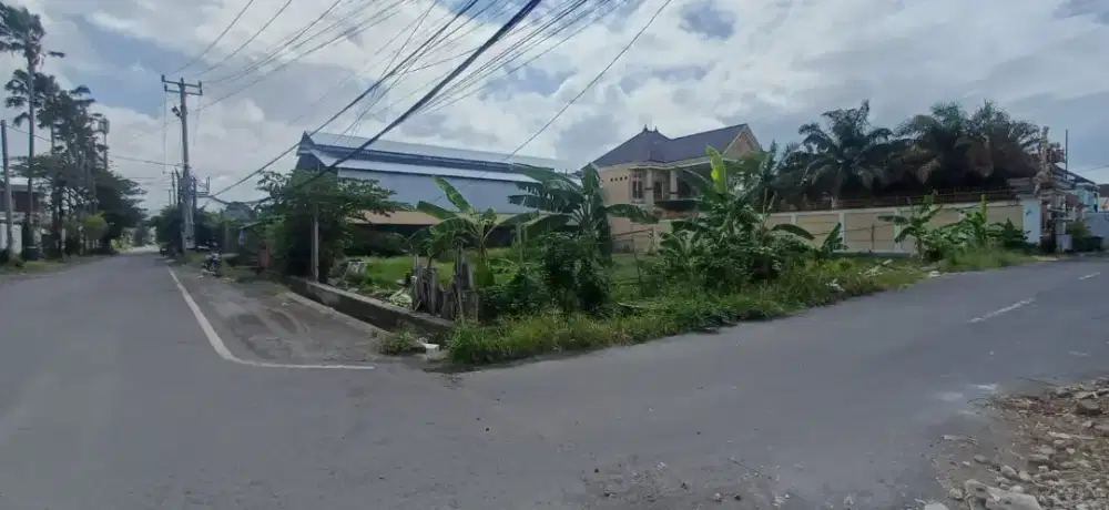 Jual tanah 295 m2 posisi hook di Jl Tukad Badung Renon Denpasar