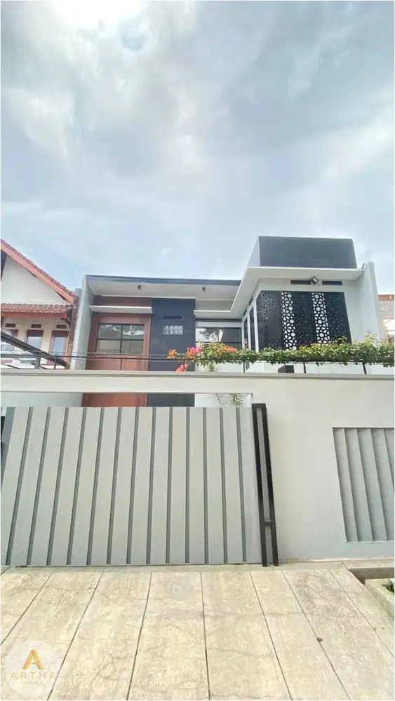Jual Rumah Baru + Private pool Semi Furnished di Setiabudi Regency