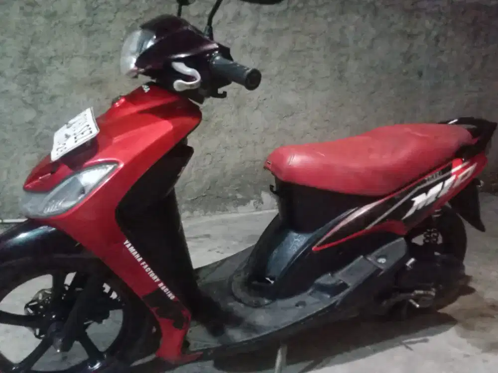 dijual motor smile taun 2012 ss lengkap  mahar 5.3 nego