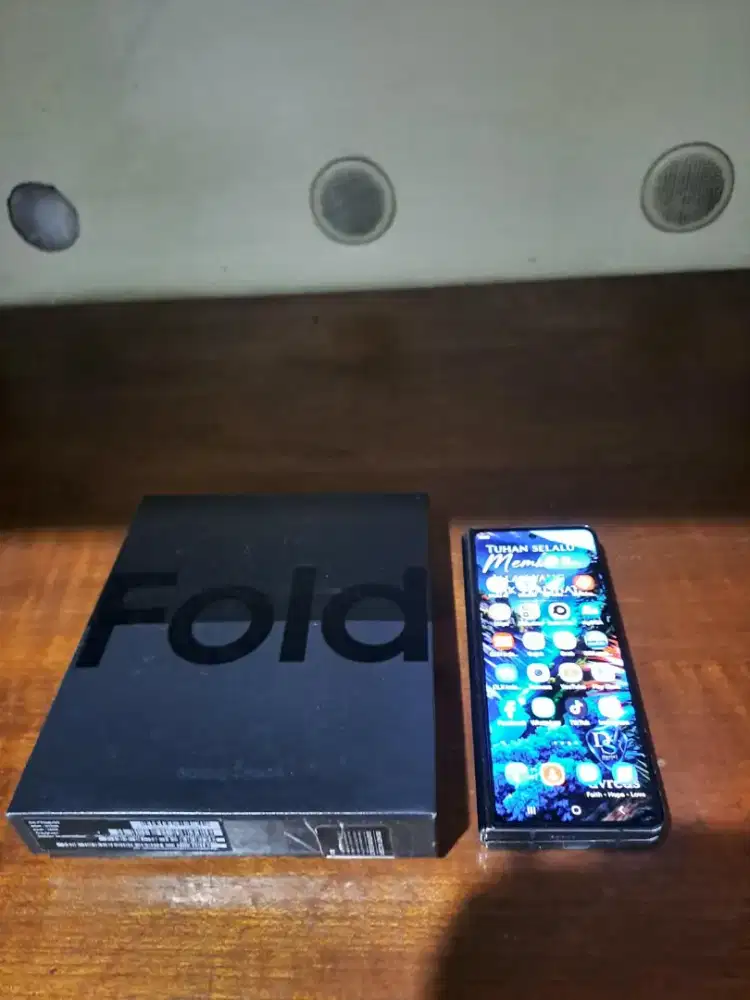 Samsung fold 4 5G ram 12/512gb garansi resmi sein mulus fullset sby