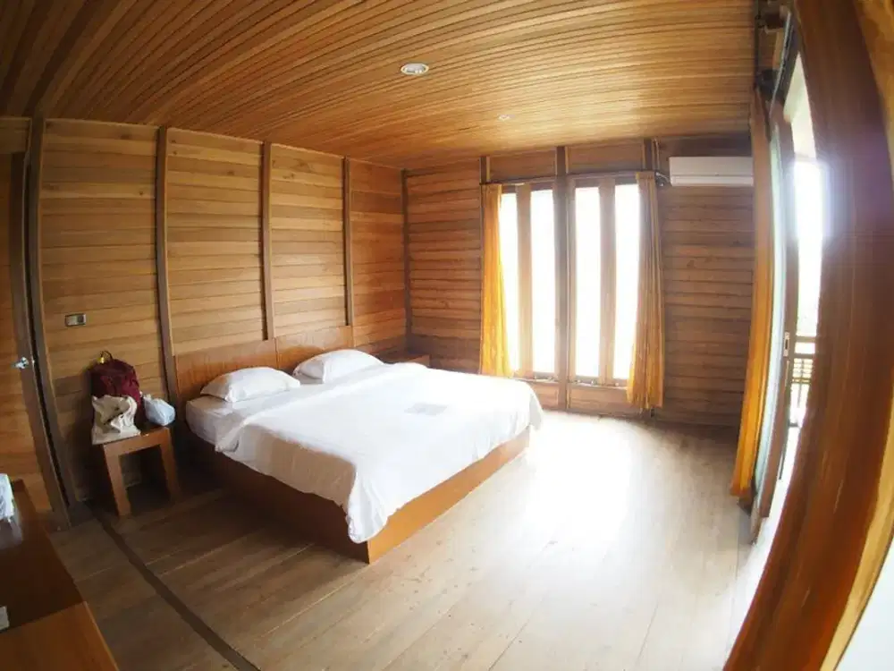 Dijual Ex HOTEL SPRING HILL Labuan Bajo