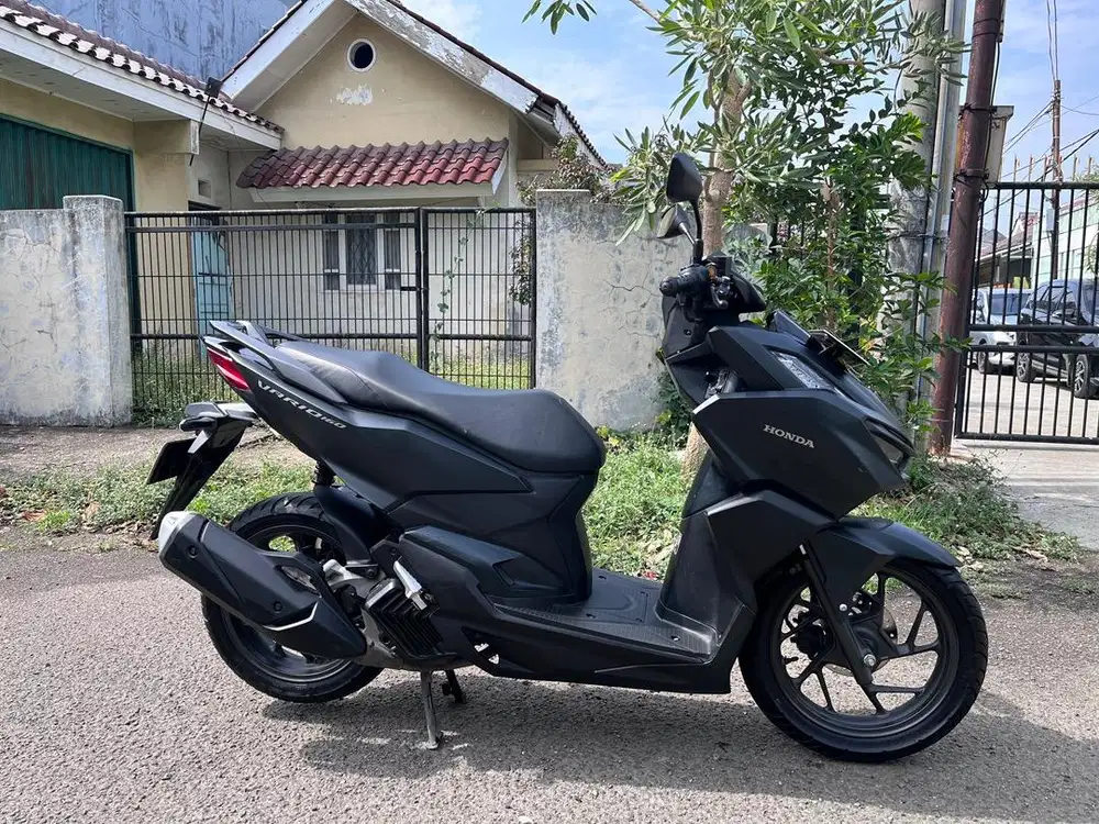 JUAL HONDA VARIO 160 CBS MATTE BLACK 2023