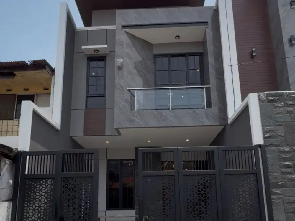 RUMAH MANYAR TIRTOYOSO LOKASI STRATEGIS DEKAT JL.RAYA