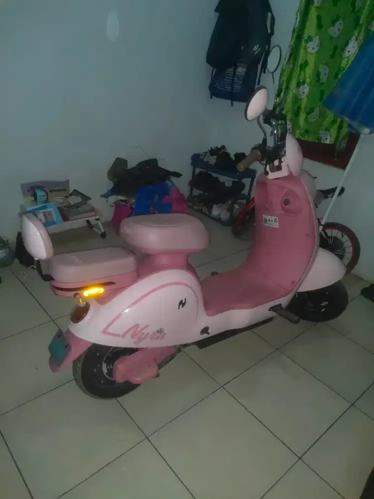 sepeda listrik Nuv Nyra