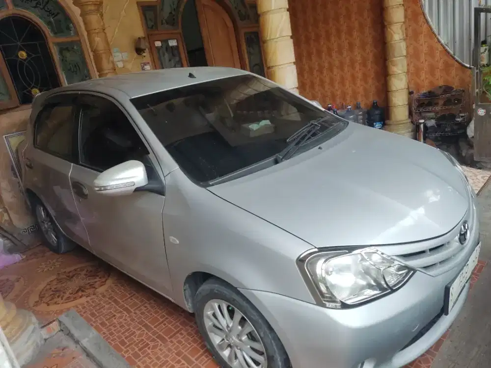 Mobil Etios Valco E