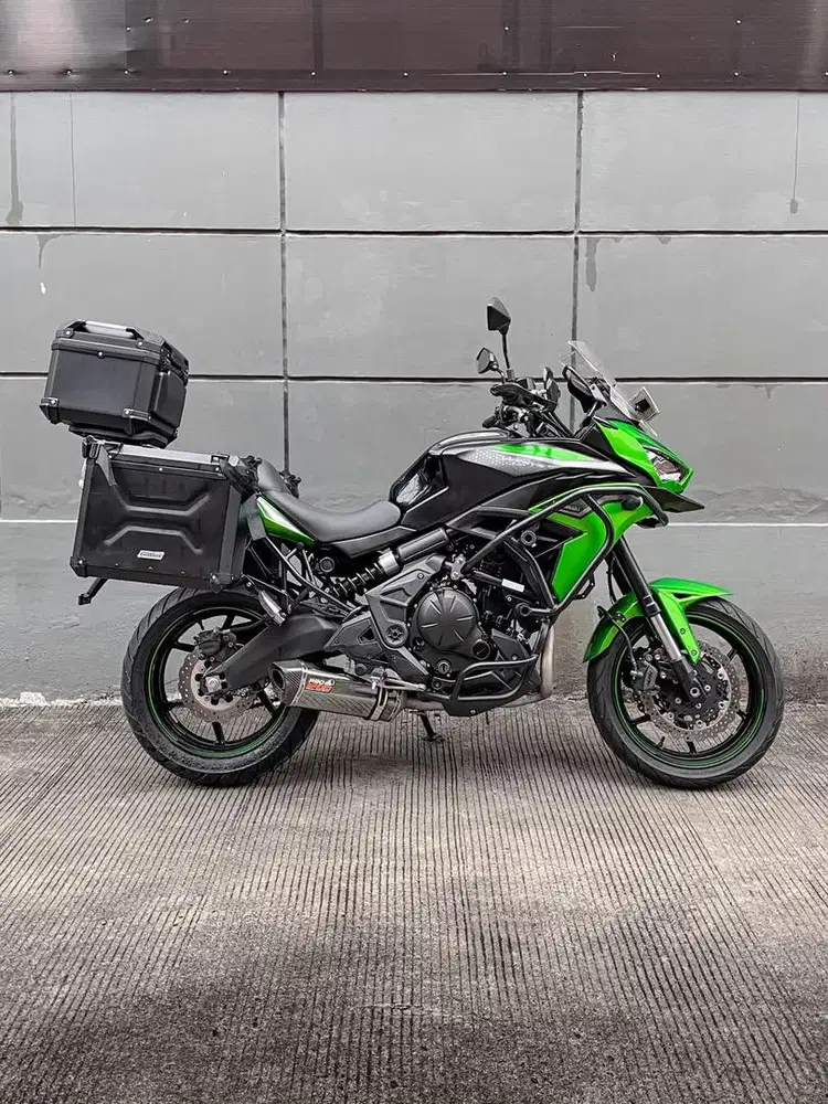 Kawasaki Versys 650 Tahun 2023 Low Odo Mulus TT FP Hijau Like New