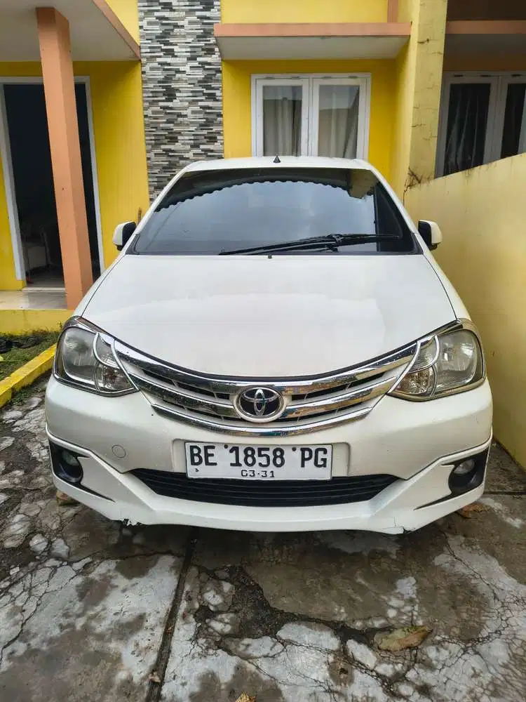 Toyota Etios Valco 2014 Bensin