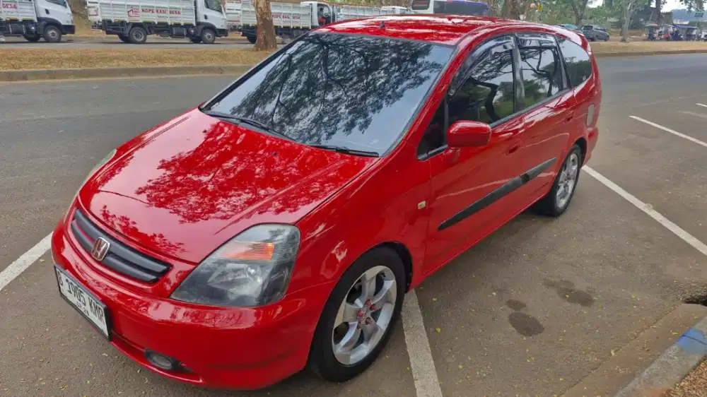 Honda stream 1.7 AT