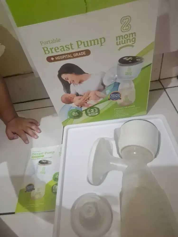 Pompa asi mom uung