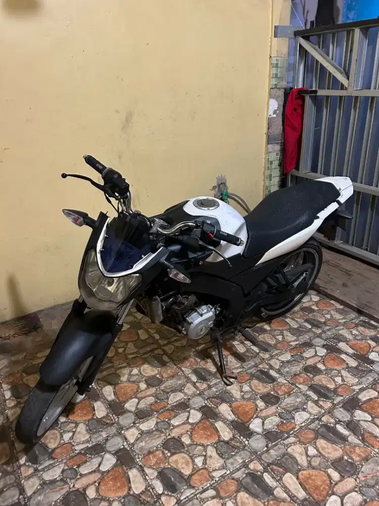 Di jual motor Yamaha Vixion 2013 nvl