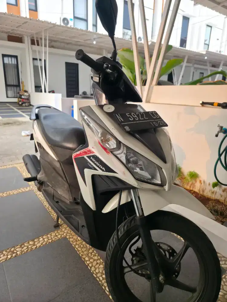 Vario 2011 putih
