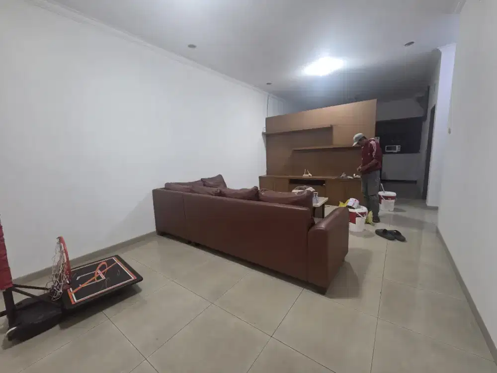 Disewakan rumah nyaman semi furnish di komp Singgasana Bandung