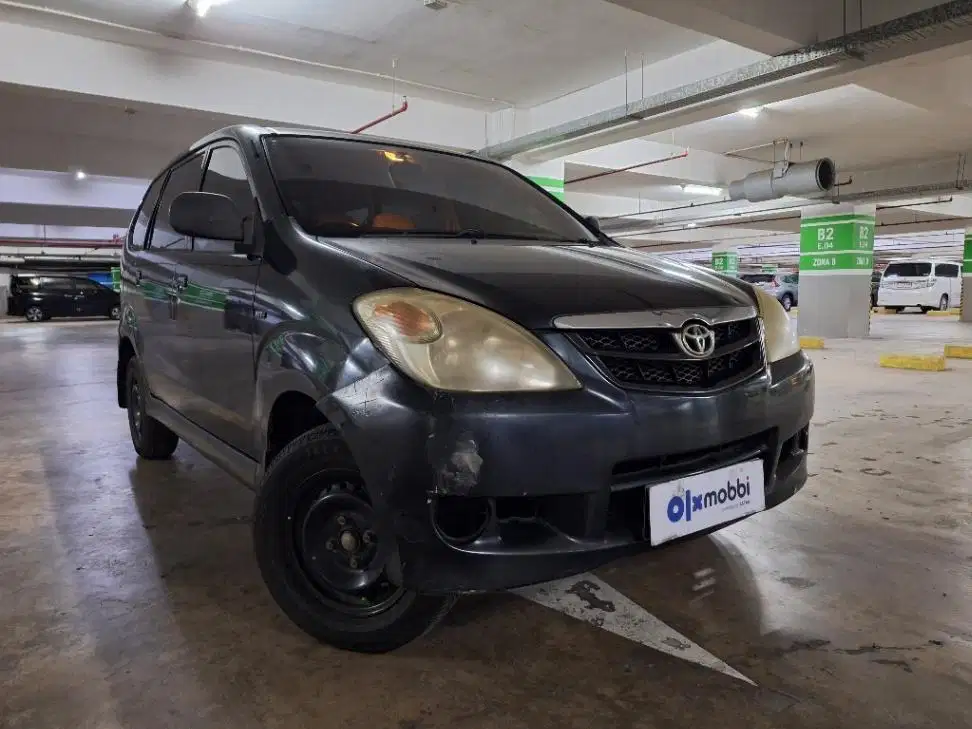KM Rendah - Toyota Avanza 1.3 E Bensin-MT 2010