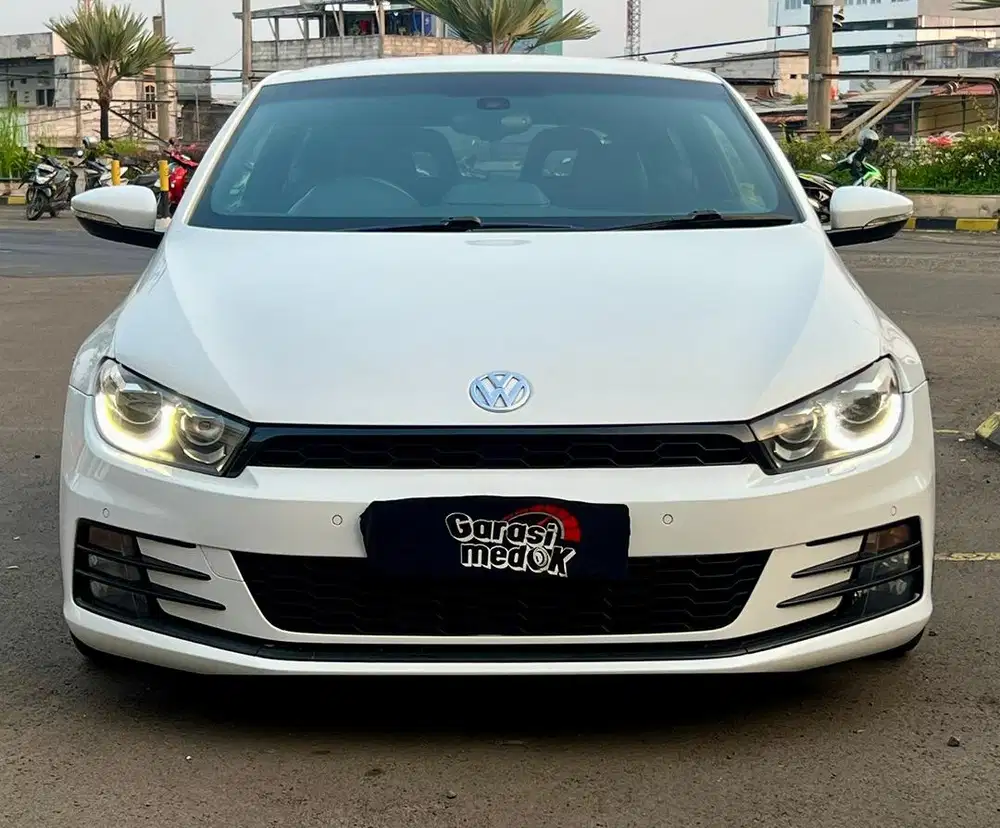 Volkswagen VW Scirocco 1.4 TSI 2017 Facelift Antik Low Km Murah Bekas