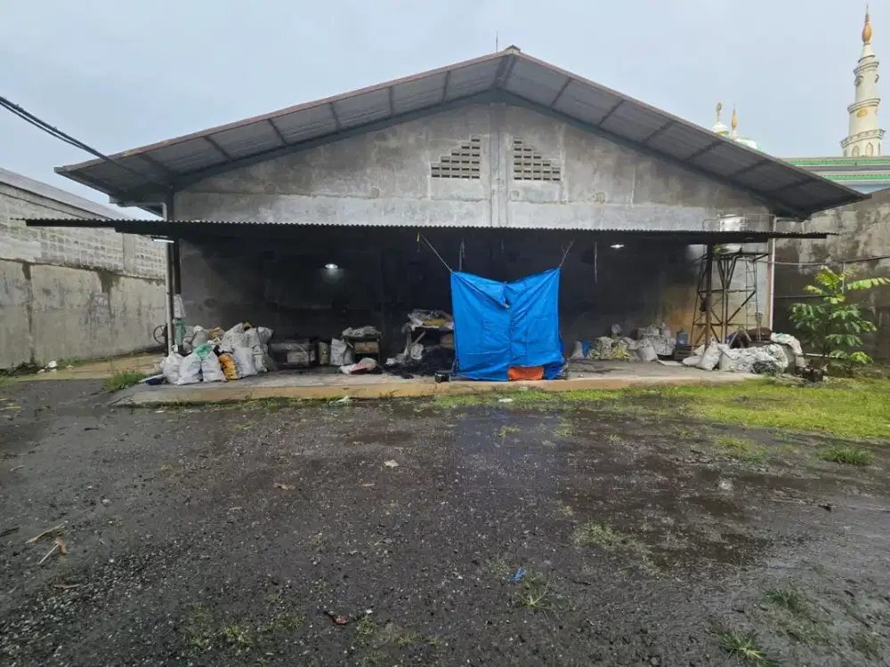 Gudang Strategis Pinggir Jalan Sidoluhur di Cemani, Grogol, Sukoharjo