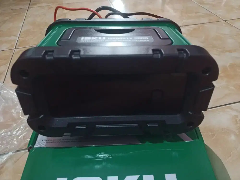 ISKU charger accu mobil dan motor