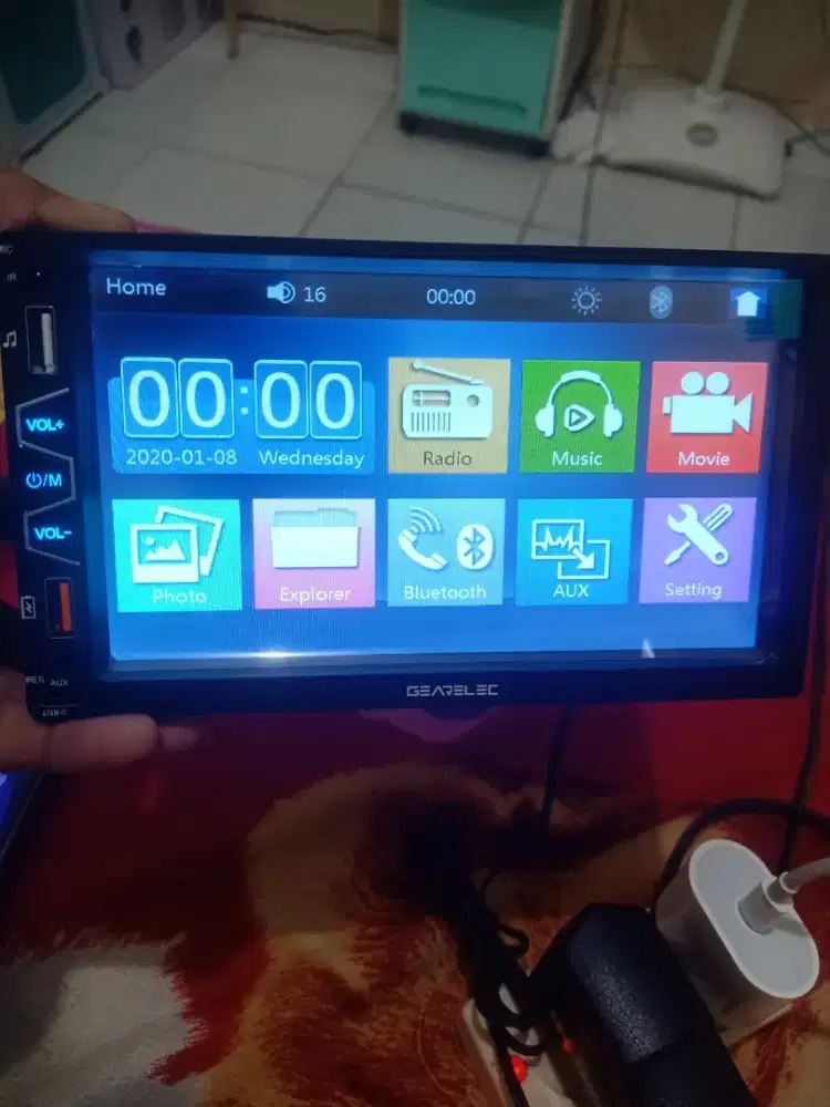 Head unit double din 7 inc sudah sama pemasangan