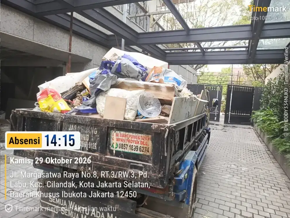 Jasa buang puing dan pembersihan sampah proyek