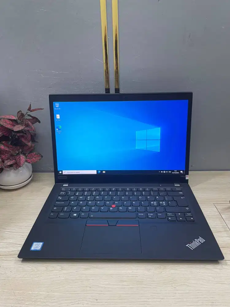 LAPTOP LENOVO T490S I5 GEN8 16/512 LAYAR 14 INCH *ET