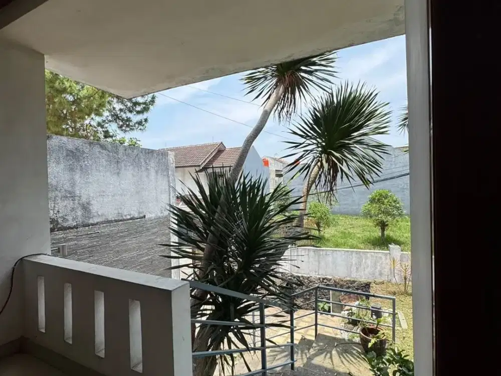 Dijual Rumah 2 Lantai Asri sejuk di Setiabudi regency Bandung