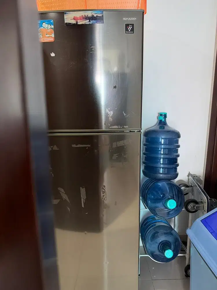 Kulkas Sharp 2 pintu