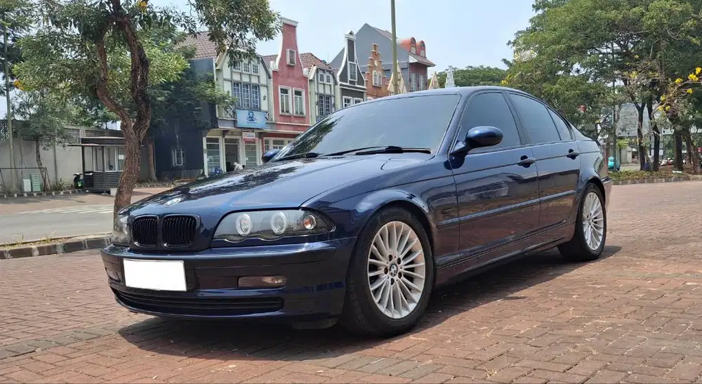 BMW 318i E46 tahun 2000 user langsung-terawat-ganteng